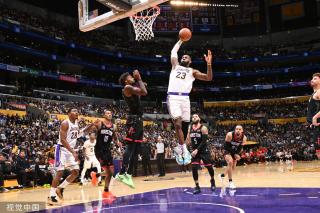 尽管巴萨仍 尽管巴萨仍